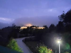 Fotografie z fotogalerie ubytování Rosewood Estate v destinaci Chail