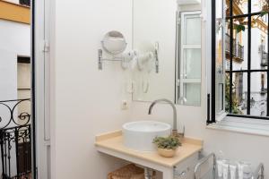 Łazienka w obiekcie Hotel Boutique Elvira Plaza