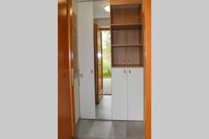 Kuchyňa alebo kuchynka v ubytovaní Lipnoport Lakeside Apartment