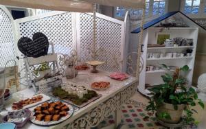 Comida en o cerca of this country house
