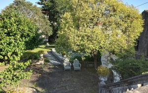 Jardín al aire libre en Hosteria de Arnuero