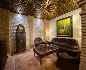 A seating area at Hostal Rodri