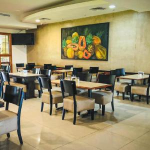 Afbeelding uit fotogalerij van Hotel Santa Fe in Camargo +19 foto's