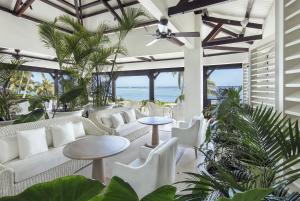 Гостиная зона в LUX* Le Morne Resort