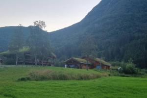 Fotografie z fotogalerie ubytování Garasjeleilighet med kort vei til flott natur, Måndalen, Rauma v destinaci Sæbø