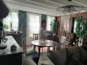 Χώρος καθιστικού στο le Clos du Carriou