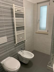 Ένα μπάνιο στο Villa Agamennone