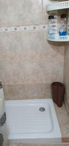 Koupelna v ubytování Casa Rural EL PUENTE + 69 fotografií