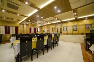 Konferenční prostory v ubytování Hotel Karan Vilas + 37 fotografií