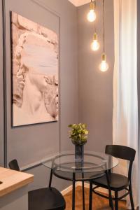 Modern Stay - Central Studios with Wall Projector near Radisson