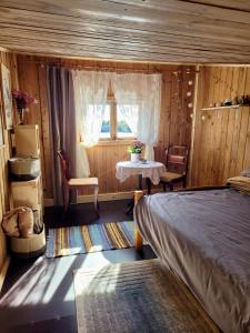 Легло или легла в стая в Laivu māja uz Alūksnes ezera/ Boat house on a Lake