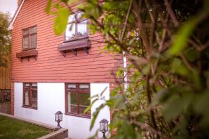 Gallery image of Riverbank Cottage - idyllic riverside country cottage on South Downs in Alfriston