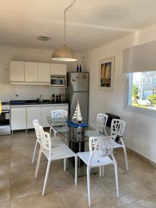 Køkken eller tekøkken på Hermoso depto Valeria del Mar