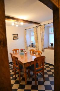 Fotografie z fotogalerie ubytování Altes Winzerhaus - Ferienhaus v destinaci Burgen