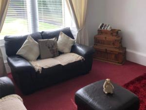 Posezení v ubytování Captivating 2-Bed Apartment in Isle of Bute
