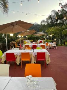 En restaurant eller et andet spisested på Il noceto dell'Etna