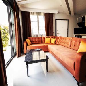 Гостиная зона в Yaraşır Family Suite