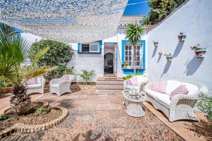 Zahrada ubytování Casa Linda Great Located Beach House in Marbella