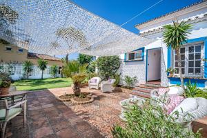 Zahrada ubytování Casa Linda Great Located Beach House in Marbella