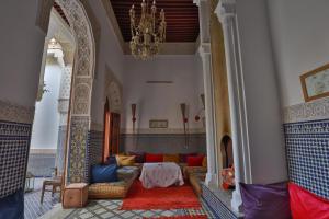 Posezení v ubytování RIAD LOUDAYA AND SPA