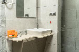 Uma casa de banho em Doğa Thermal Health & Spa