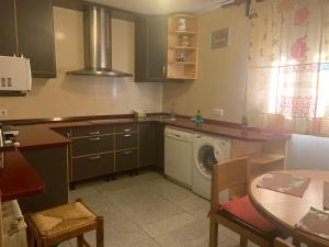 Кухня или мини-кухня в Descanso, aire sano y buenos asados
