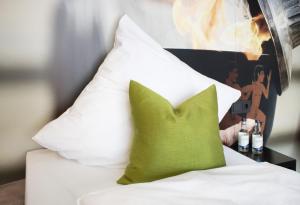 Voodi või voodid majutusasutuse SWF Hotel by WMM Hotels toas