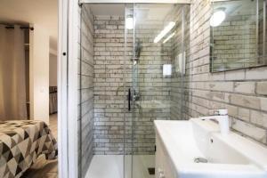 Koupelna v ubytování Vivienda con fines turísticos Lagarto de Jaen B