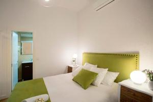 Katil atau katil-katil dalam bilik di H-A San Mateo Suites