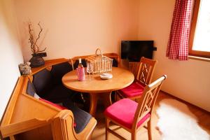 Telewizja i/lub zestaw kina domowego w obiekcie Haus Waldruhe
