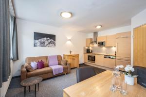 Kuchnia lub aneks kuchenny w obiekcie Appartements Insieme