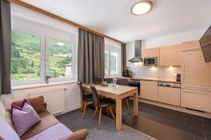 Kuchyňa alebo kuchynka v ubytovaní Appartements Insieme