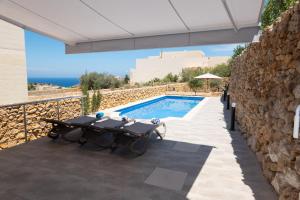 Gallery image of Si-Ku Holiday Home with Private Pool and Hot Tub in Xagħra