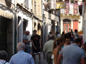 Hostia v ubytovaní Hervas Centro Apartamento IDEAL FAMILIAS 6 adultos y 2 niños-