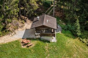 an overhead view of a small house on a hill at Fohlenwies - romantische Berghütte in Alleinlage Osttirol in Lienz