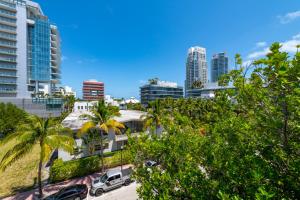 Gallery image of Cento Collins Stays by Mercury South Beach in Miami Beach