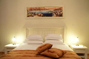 Katil atau katil-katil dalam bilik di Apartments Kotor Old Town