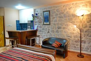 Ruang duduk di Apartments Kotor Old Town