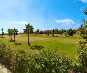 Playa Granada Motril vacaciones con campo golf playa y ...
