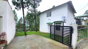 Φωτογραφία από το άλμπουμ του Blue Pine Orchards - Apartments σε Lansdowne