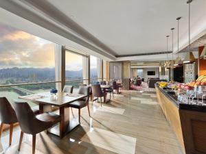 Restaurace v ubytování Crowne Plaza Fuzhou Riverside by IHG