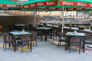 A restaurant or other place to eat at Hotel Terra
