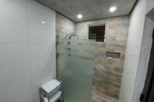 Koupelna v ubytování 4to nivel 2 habitaciones 2 baños Alma Rosa I + 33 fotografií