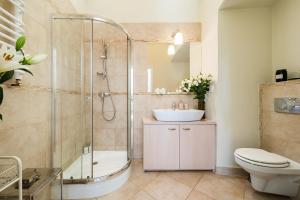 Koupelna v ubytování Roma Apartment - LoftAffair + 8 fotografií