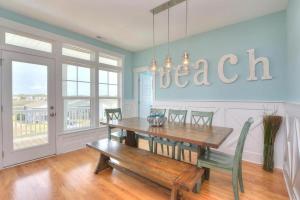 Gambar di galeri bagi A Toast at the Coast di Oak Island