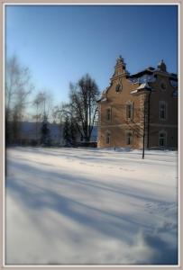 Hotel Zámek Berchtold v zimě