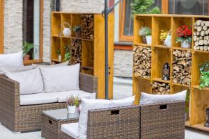 Posezení v ubytování Apartmánový dom Fatrapark 1 s Wellness - Hlavná recepcia + 37 fotografií