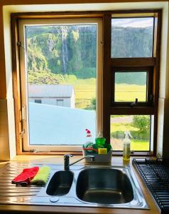 Paradise Cave Hostel & Guesthouse的厨房或小厨房
