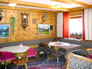Posedenie v ubytovaní Holiday Home Willi by Interhome