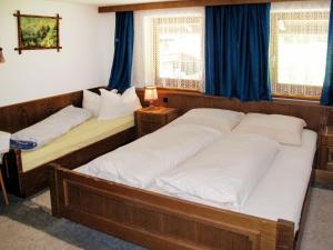 Posteľ alebo postele v izbe v ubytovaní Holiday Home Willi by Interhome